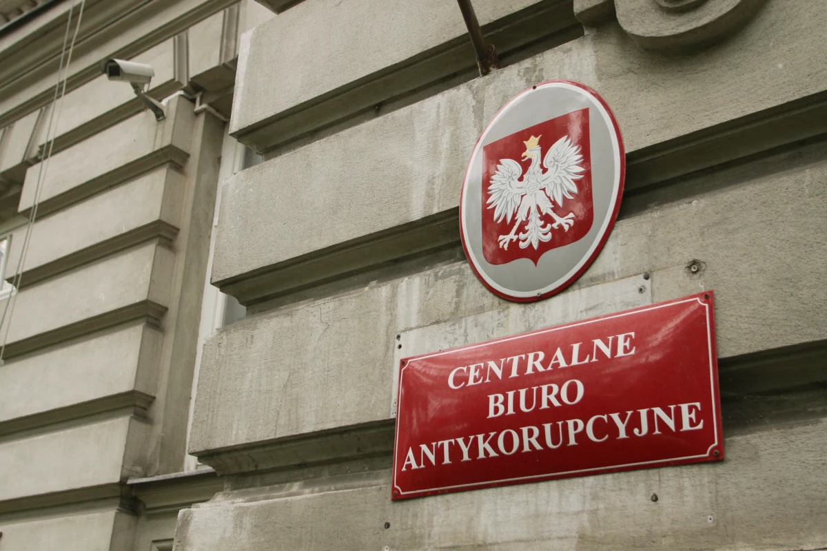 ​Agenci CBA w zachodniopomorskiej skarbówce. Jak dowiedział się reporter RMF FM Krzysztof Zasada, funkcjonariusze Biura weszli do Urzędu Celno-Skarbowego w Szczecinie oraz do tamtejszej Izby Administracji Skarbowej. 