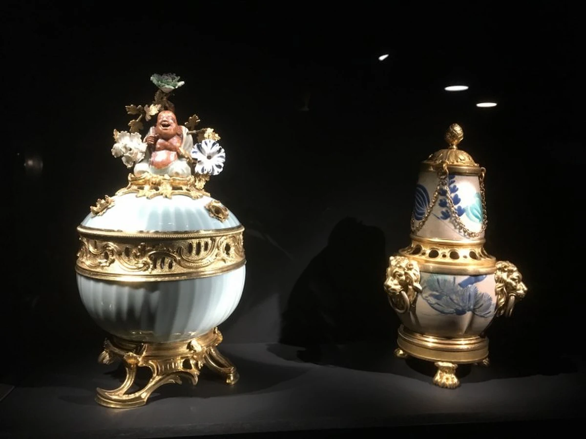 Czy istnieje zapach miłości? W dniu święta zakochanych postanowiliśmy to sprawdzić w Paryżu, który jest światową stolicą nie tylko mody, ale również perfum! Korespondent RMF FM Marek Gładysz wybrał się do paryskiego Muzeum Perfum Fragonard, gdzie – w specjalnej wytwórni – każdy może stworzyć własne, niepowtarzalne pachnidło.