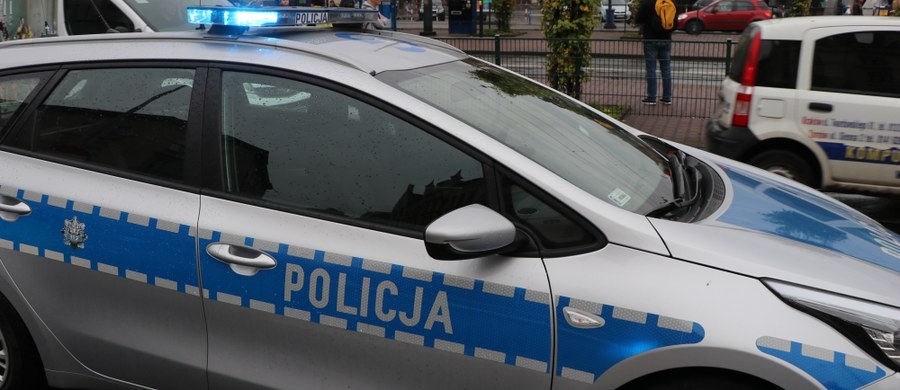 Policjanci z Gdyni ​dwukrotnie - w ciągu jednego dnia - zatrzymali pijanego kierowcę karawanu pogrzebowego. 