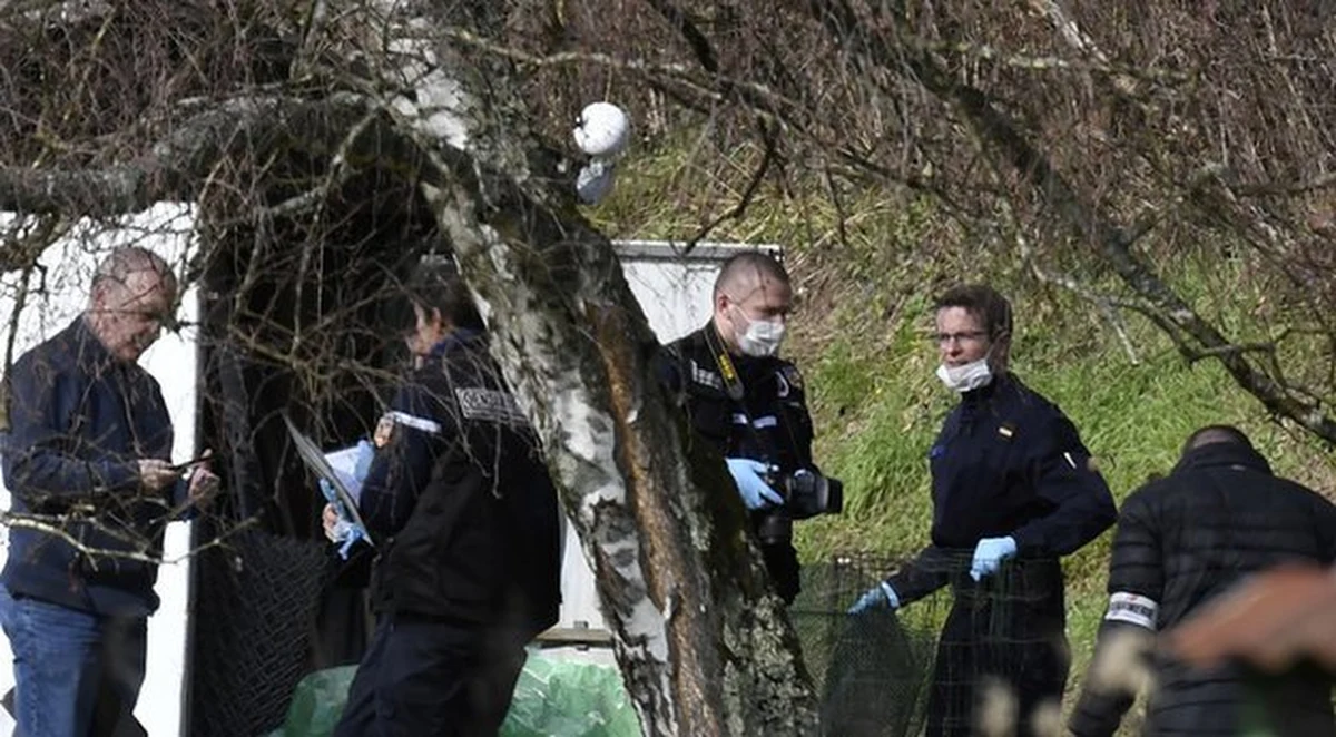 Horror we francuskich Alpach! Żandarmeria odnalazła tam nowe szczątki 9-letniej Maelys, która zaginęła prawie pół roku temu w czasie wesela w miejscowości Pont-de-Beauvoisin. Będę one precyzyjnie analizowane, bo były żołnierz Nordahl Lelandais, który przyznał się do jej zabicia, ciągle odmawia podania szczegółów zbrodni.
