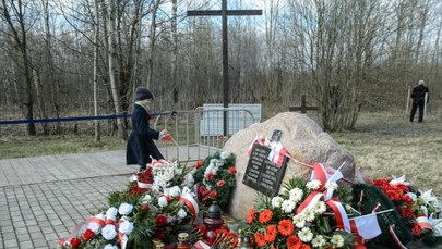 Budowa pomnika smoleńskiego na miejscu katastrofy stoi pod znakiem zapytania