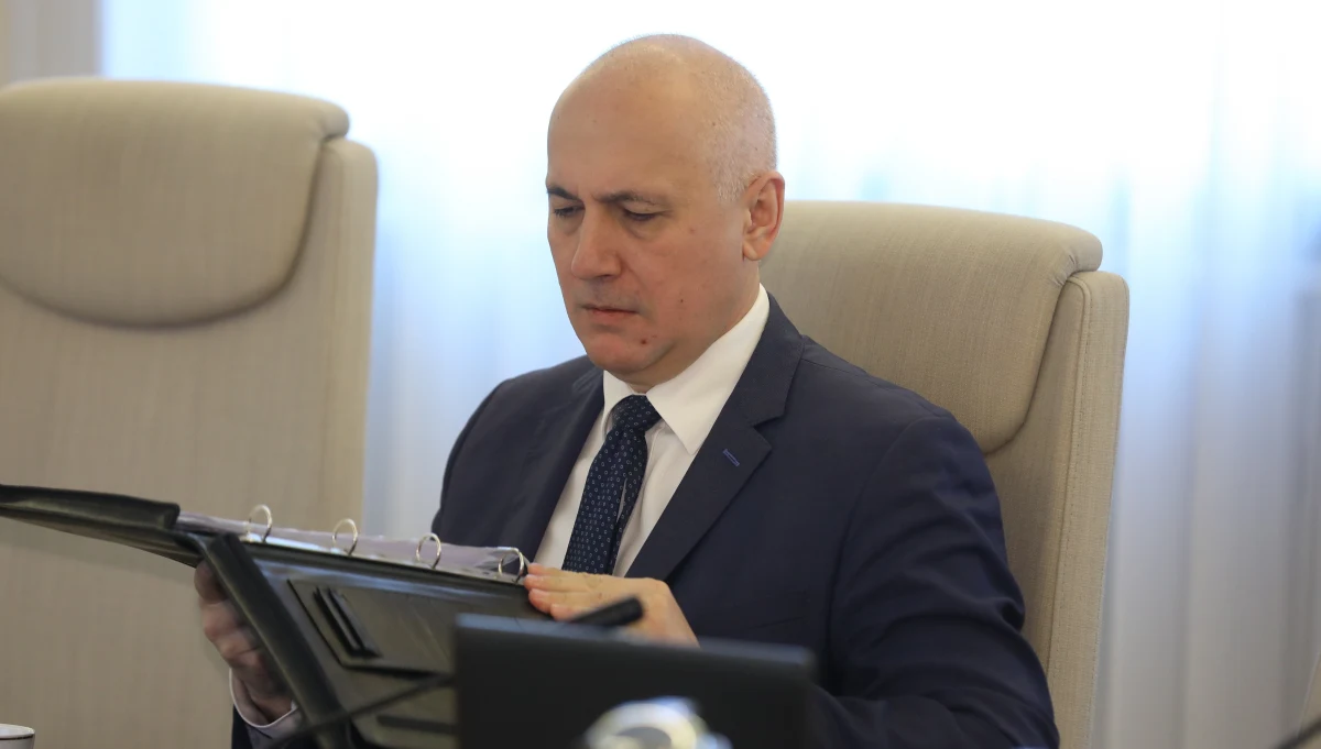 Szef MSWiA Joachim Brudziński zwrócił się do premiera Mateusza Morawieckiego z prośbą o powołanie międzyresortowego zespołu ds. przeciwdziałania propagowaniu faszyzmu i innych ustrojów totalitarnych oraz przestępstwom inspirowanym nienawiścią - podało MSWiA w komunikacie.