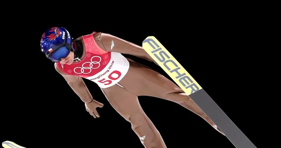 ​Głównym punktem poniedziałkowego programu igrzysk w Pjongczangu z punktu widzenia polskich kibiców będzie konkurs drużynowy w skokach narciarskich. Biało-czerwoni, którzy są mistrzami świata, walkę o medal olimpijski rozpoczną o godz. 13.30.