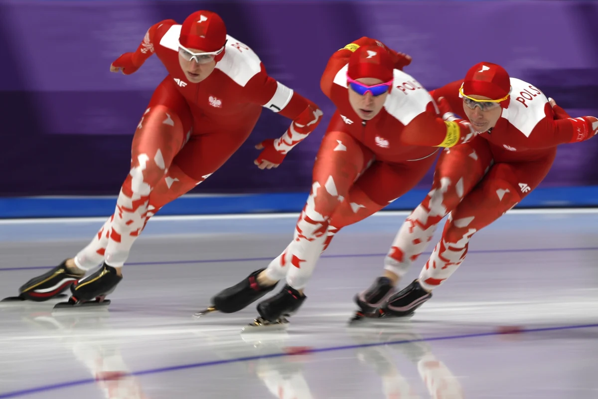 ​Polskie panczenistki nie awansowały do półfinału olimpijskich zawodów drużynowych w Pjongczangu. W poniedziałkowych ćwierćfinałach zajęły ostatnie, ósme miejsce. Najlepsze były Holenderki. Polski zdobyły medale na wcześniejszych igrzyskach - w Vancouver i Soczi. 