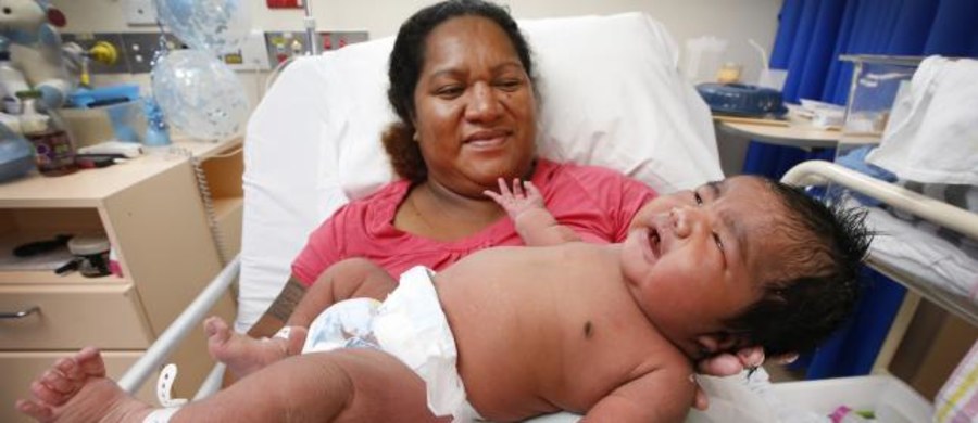 W szpitalu w Melbourne w Australii przyszedł na świat Maoama Ala. Dziś piszą o nim media na całym świecie. A to ze względu na wagę malucha. Chłopiec po urodzeniu ważył 6,3 kg. "Płakałam ze szczęścia" – mówiła mama Teu w rozmowie z "9News". 