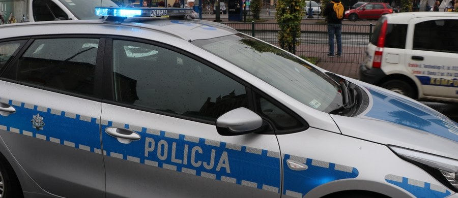 Tymczasowo aresztowanych zostało dwóch mężczyzn zatrzymanych w związku ze śmiertelnym pobiciem 18-latka w Krakowie. 