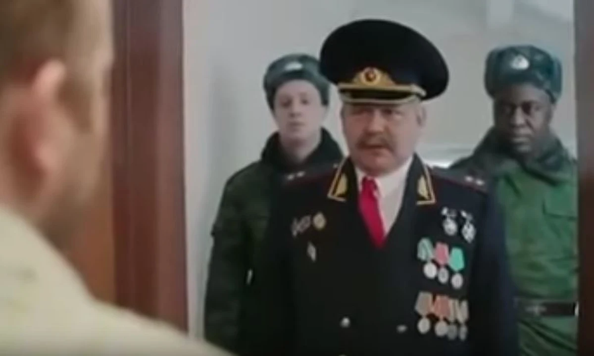 W Rosji niespełna na miesiąc przed wyborami prezydenckimi uznano nawoływanie do niegłosowania w wyborach za łamanie prawa. Na razie ostrzeżono opozycję, że za takie wezwania można mieć poważne kłopoty, a jak wiadomo kandydatów jest 8, ale lider jeden - to Władimir Putin. Ostatnio rządowy ośrodek badania opinii publicznej WCIOM ogłosił, że na anektowanym Krymie 94 procent wyborców chce głosować na Władimira Putina. Lepiej bywa jedynie na Kaukazie, tam i frekwencja często przekracza 100 procent, a na Putina głosują wszyscy jak jeden mąż.