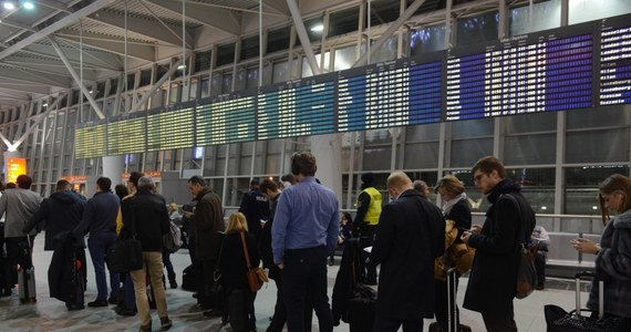 Z powodu strajku pracowników francuskich linii lotniczych Air France odwołane zostaną dziś co najmniej cztery loty pomiędzy Paryżem i Warszawą. Pozostałe rejsy mogą znikać z rozkładu połączeń w ostatniej chwili. 

