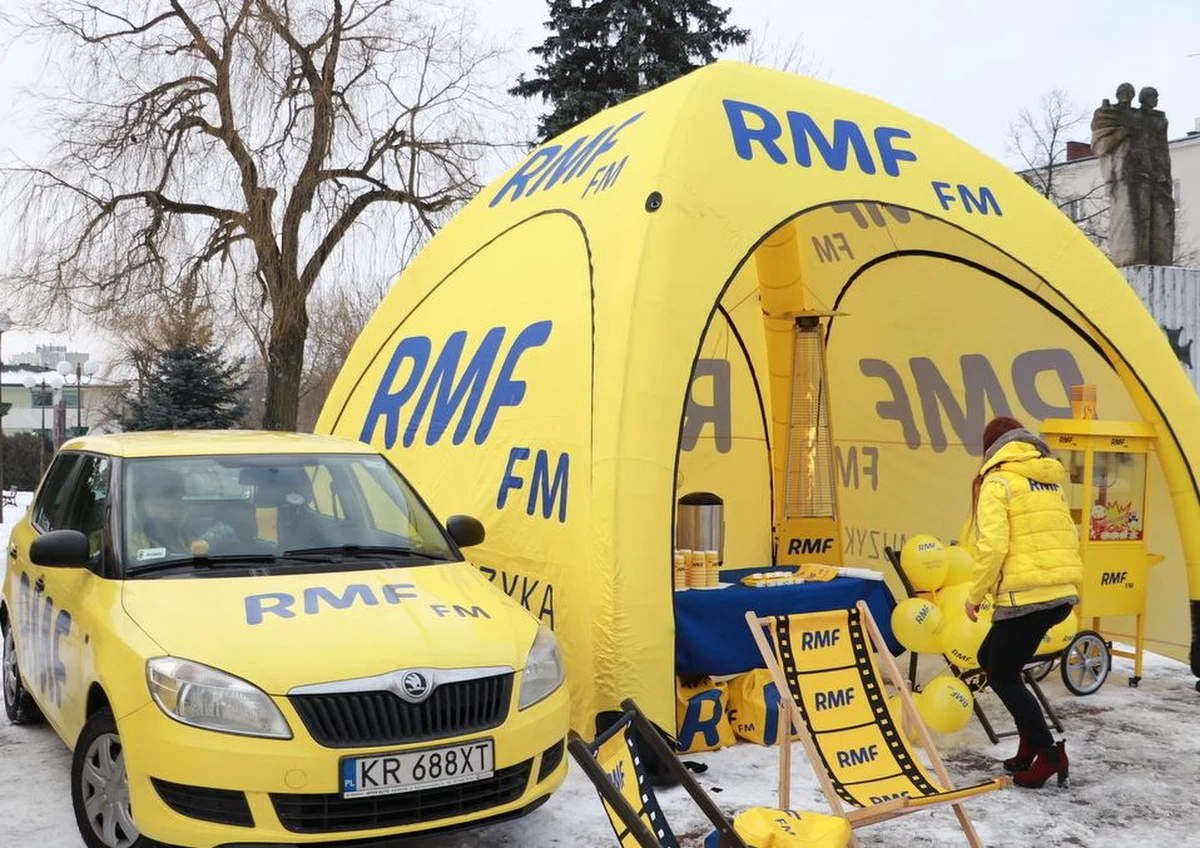 Supraśl w Podlaskiem będzie tym razem Twoim Miastem w Faktach RMF FM! Tak zdecydowaliście w głosowaniu na RMF 24. Już w najbliższą sobotę pojawi się tam nasz żółto-niebieski konwój. O lokalnych ciekawostkach i atrakcjach opowie nasz reporter Piotr Bułakowski.