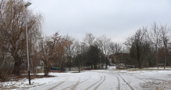 Przekazano wykonawcy plac budowy pod Trasę Łagiewnicką w Krakowie, blisko 4-km arterię na południu miasta, będącą fragmentem trzeciej obwodnicy. Oznacza to formalne rozpoczęcie budowy, której koszt wynosi 802,2 mln zł brutto.