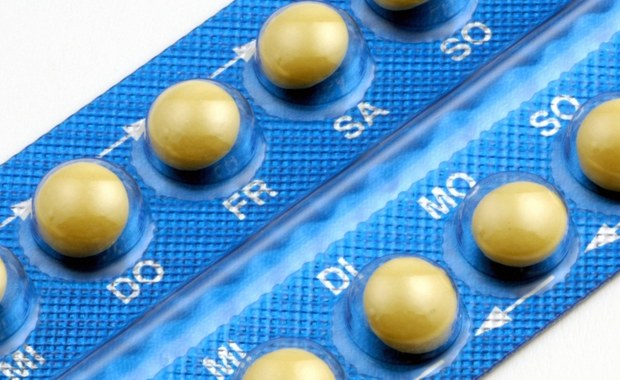 Główny Inspektor Farmaceutyczny zdecydował w czwartek o wycofaniu z obrotu sześciu serii preparatu antykoncepcyjnego Symonette, przyjmowanego m.in. przez kobiety karmiące piersią.
