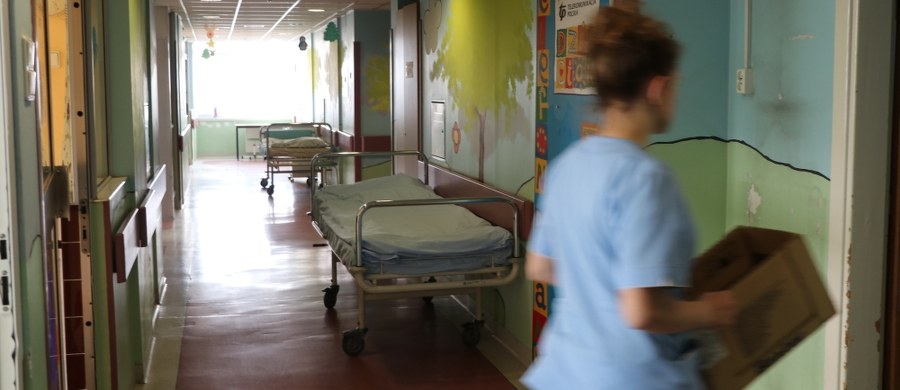 14-latek z Mysłowic, który z poważnym urazem głowy trafił do szpitala – wbrew wcześniejszym przypuszczeniom - nie został pobity. Został ranny w wyniku nieszczęśliwego wypadku.