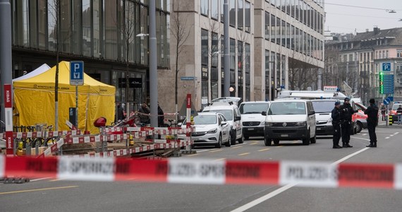 Dwie osoby: kobieta i mężczyzna zginęli od kul na jednej z głównych ulic Zurychu Europaallee. Świadkowie słyszeli 5-6 strzałów. 