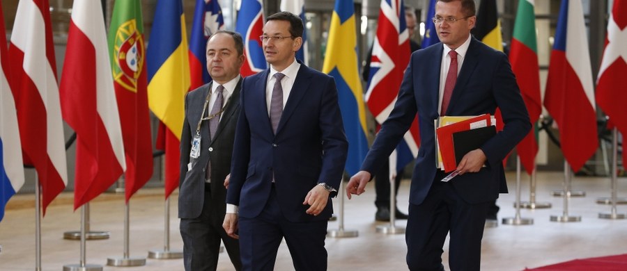 W kuluarach szczytu UE w Brukseli doszło do spotkania premiera Mateusza Morawieckiego z szefem KE Jean-Claudem Junckerem - dowiedziała się nieoficjalnie nasza dziennikarka Katarzyna Szymańska - Borginon. Politycy uzgodnili termin kolejnych rozmów - w marcu. To wyraźny sygnał, że dialog nabiera tempa. 