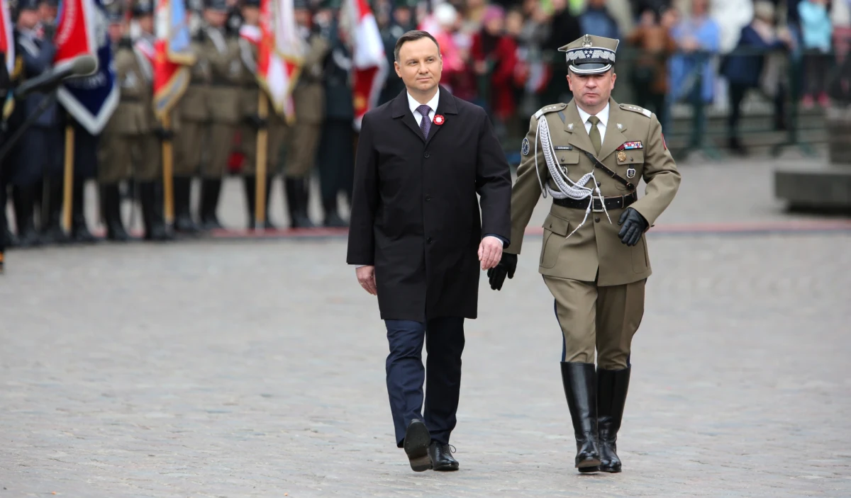 Prezydent Andrzej Duda, na wniosek ministra obrony Mariusza Błaszczaka, mianował 14 oficerów na pierwszy i kolejne stopnie generalskie i admiralskie – podało Biuro Bezpieczeństwa Narodowego. Akty mianowania zostaną wręczone 1 marca w Pałacu Prezydenckim.