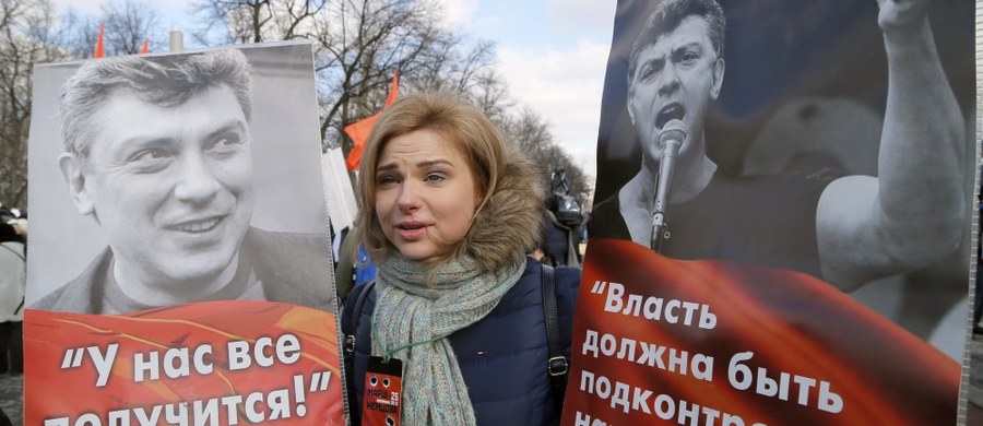Trzy lata po zabójstwie przywódcy rosyjskiej opozycji Borysa Niemcowa śledztwo dotyczące zleceniodawców tego mordu oficjalnie wciąż trwa, ale brak informacji o jego rezultatach. Również bliscy Niemcowa nie są informowani o przebiegu śledztwa.