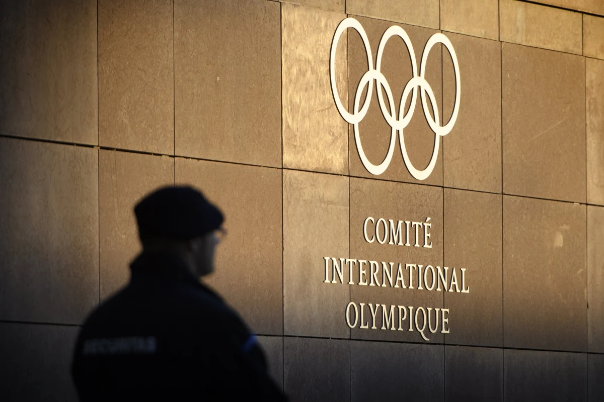 Międzynarodowy Komitet Olimpijski potwierdził, że Rosyjski Komitetu Olimpijski (ROC) nie jest już zawieszony w prawach członkowskich. Informację kilka godzin wcześniej podał przewodniczący ROC Aleksander Żukow.