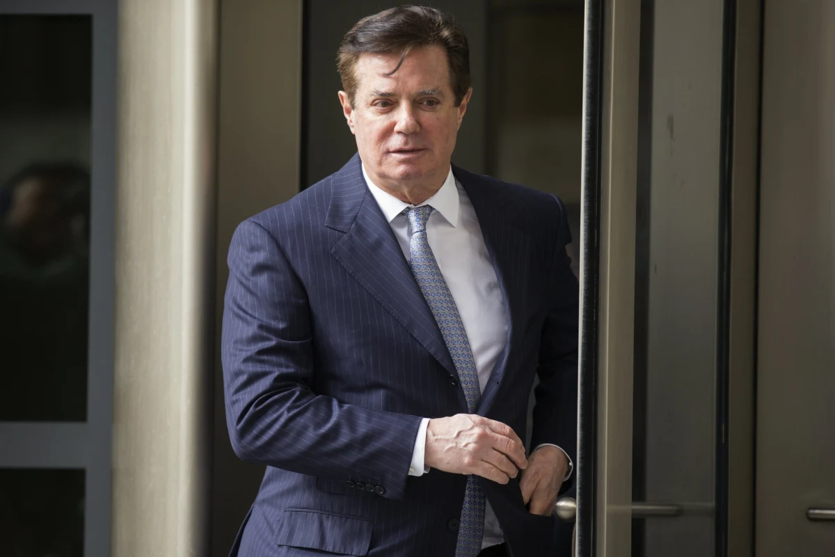 ​Były szef sztabu wyborczego Donalda Trumpa, Paul Manafort odrzucił w środę zarzuty o oszustwa podatkowe, próbę ukrycia ponad 32 mln dolarów USA przed fiskusem i niedopełnienie obowiązku rejestracji firmy lobbującej na rzecz Ukrainy. Oświadczył, że jest niewinny. Pierwsza rozprawa w sprawie zarzutów postawionych w ubiegłym tygodniu Manafortowi przez specjalnego prokuratora Roberta Muellera, prowadzącego śledztwo w sprawie tzw. Russiagate, odbędzie się 17 września - poinformowała w środę sędzia Amy Berman Jackson z sądu właściwego dla dystryktu Columbia.