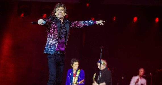 Ruszyła przedsprzedaż biletów na koncert The Rolling Stones, który odbędzie się 8 lipca na PGE Narodowym w Warszawie. Fani mogą je kupować na razie wyłącznie przez internet, za pośrednictwem strony www.eventim.pl. Od jutra bilety będą dostępne również w stacjonarnych punktach sprzedaży. 