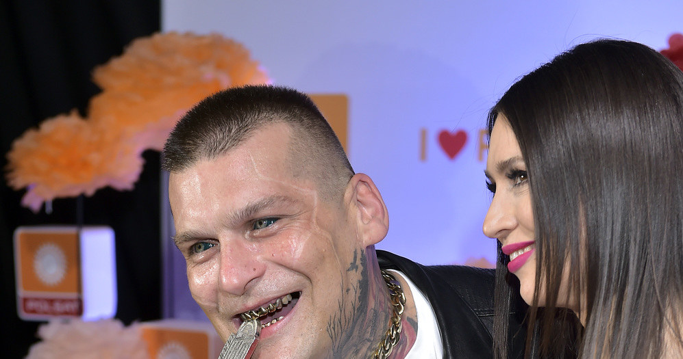 Czy Popek, popularny raper i zawodnik MMA, sprawdzi się na parkiecie? - Wiem, że mam potężną moc - powiedział nam uczestnik ósmej edycji programu "Dancing with the Stars. Taniec z Gwiazdami". Co na to jego partnerka?