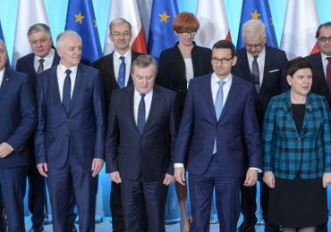 ​Rząd Morawieckiego liczy... 120 osób