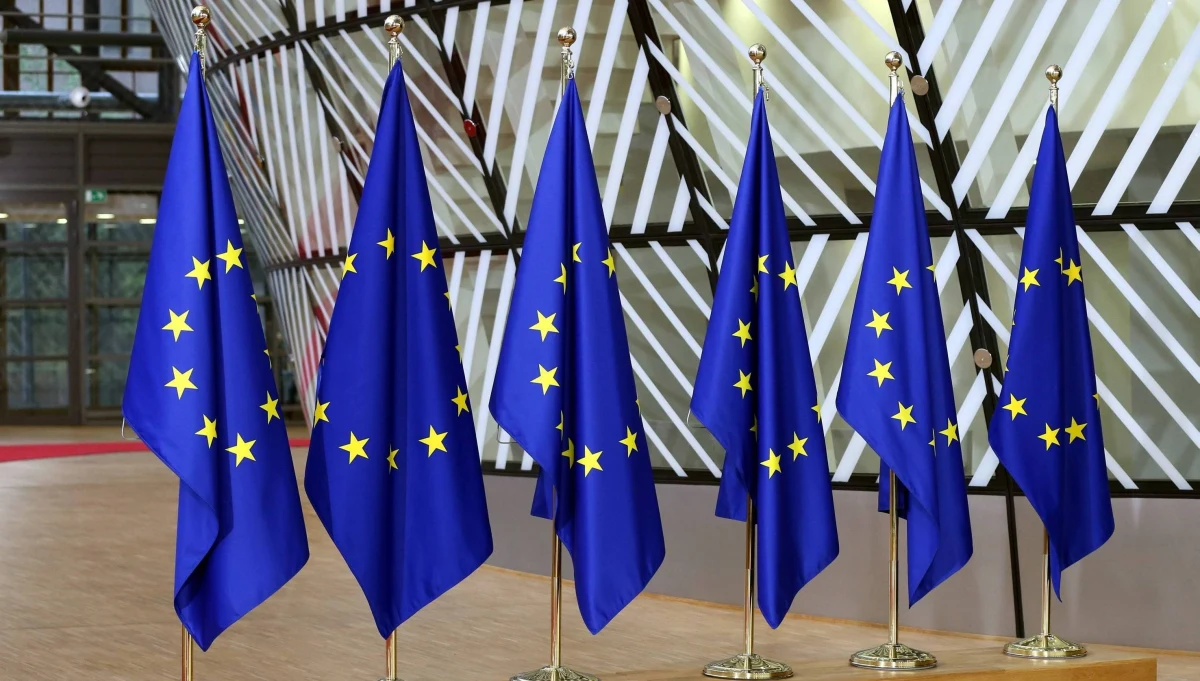 "Jest tendencja do zwiększania liczby urzędników unijnych w delegaturach kosztem dyplomatów z krajów członkowskich" - tak MSZ wyjaśnia porażkę polskich kandydatów w staraniach o niekierownicze stanowiska w unijnych delegaturach. We właśnie rozstrzygniętym konkursie Europejskiej Służby Działań Zewnętrznych, którego wyniki poznał reporter RMF FM, na ponad czterdzieści stanowisk żadne nie przypadło Polakowi.