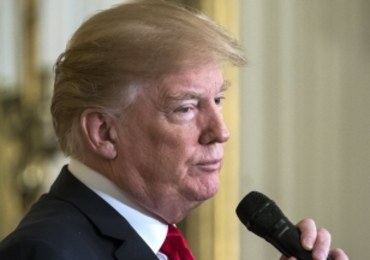 Donald Trump chce wprowadzić cła na europejskie samochody