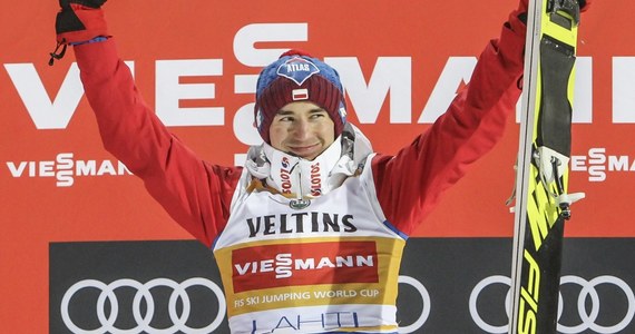 ​Kamil Stoch, zwycięzca niedzielnego konkursu Pucharu Świata w skokach narciarskich w fińskim Lahti, przyznał w rozmowie z TVP, iż na tym obiekcie skakało mu się znakomicie. Żałuje jedynie, że... bardzo udany weekend już się kończy.