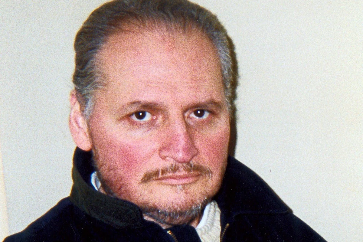 Głośny proces jednego z najbardziej krwawych terrorystów XX wieku - Ilicza Ramireza Sancheza zwanego "Carlosem i "Szakalem" - ruszył w Paryżu. Terrorysta, który sam przyznaje, że zabił ponad półtora tysiąca osób - m.in. na polecenie Organizacji Wyzwolenia Palestyny - sądzony jest tym razem za wrzucenie granatu do jednej z paryskich galerii handlowych.