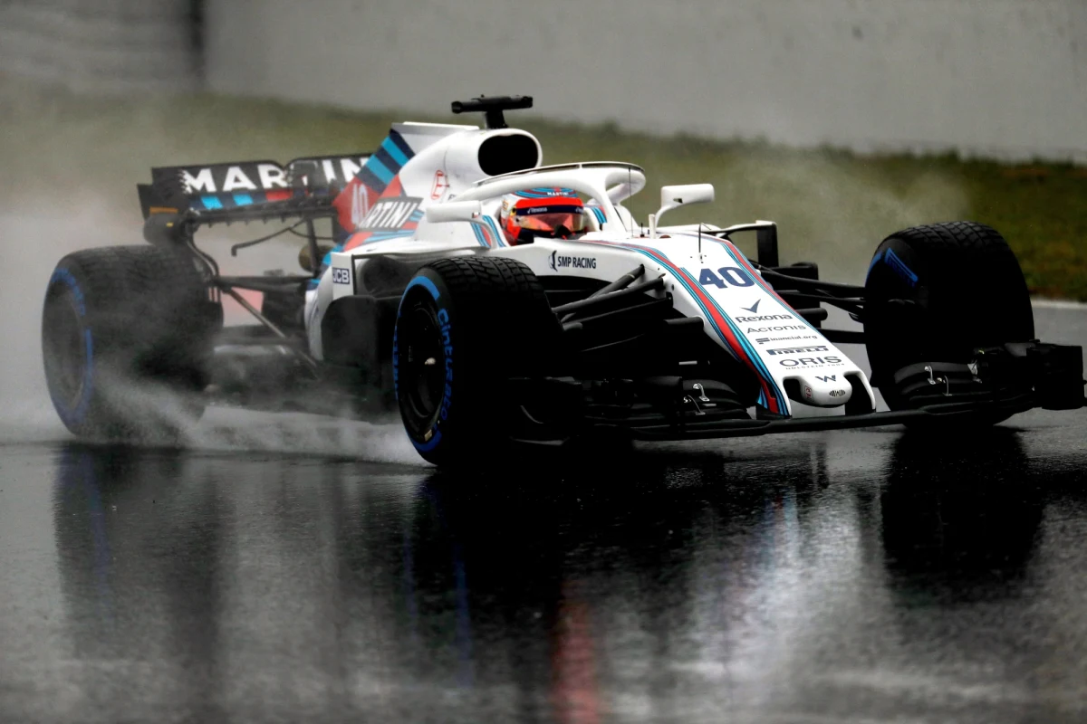 ​Robert Kubica dwa razy będzie jeździł bolidem Formuły 1 teamu Williams podczas drugich przedsezonowych testów, jakie we wtorek rozpoczną się na torze Catalunya pod Barceloną - potwierdził brytyjski zespół.