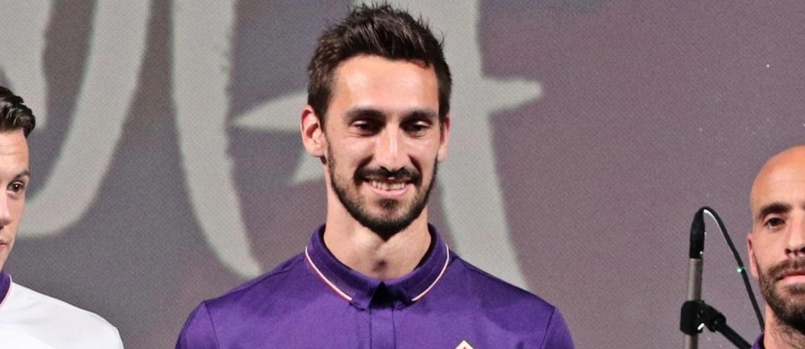 Fiorentina, klub piłkarskiej Serie A, zdecydowała o przedłużeniu kontaktu swojego zmarłego w niedzielę kapitana Davide Astoriego - potwierdził w poniedziałek prezes Włoskiego Komitetu Olimpijskiego (CONI) Giovanni Malago.