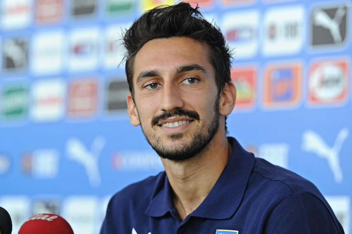 ​Wstępne wyniki sekcji zwłok Davide Astoriego wykazały, że przyczyny śmierci 31-letniego piłkarza Fiorentiny i reprezentacji Włoch były prawdopodobnie naturalne. Jak informują włoskie media, doszło do stopniowego spowolnienia akcji serca.