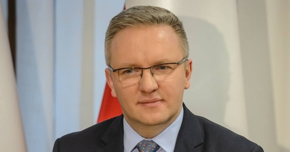 ​We wtorek przed godz.18  zakończyło się spotkanie prezydenta Andrzeja Dudy, premiera Mateusza Morawieckiego, szefa MSZ Jacka Czaputowicza oraz szefa gabinetu prezydenta Krzysztofa Szczerskiego. Spotkanie trwało ok. dwóch godzin. Spotkanie było spotkaniem roboczym, zaplanowanym kilka tygodni temu i dotyczyło koordynacji działań rządu i ośrodka prezydenckiego w sprawie inicjatywy Trójmorza - powiedział PAP szef gabinetu prezydenta Krzysztof Szczerski.