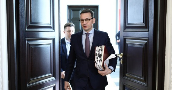 Premier Mateusz Morawiecki w czwartek w Brukseli będzie rozmawiał z szefem Komisji Europejskiej Jean-Claude'em Junckerem oraz spotka się z wiceprzewodniczącym KE Fransem Timmermansem - dowiedziała się PAP od źródła unijnego.
