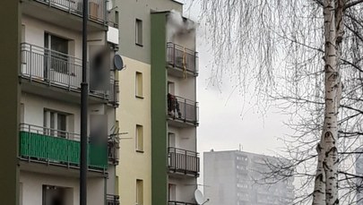 Tragedia w Rudzie Śląskiej. Pożar w bloku, lokator powieszony na balkonie