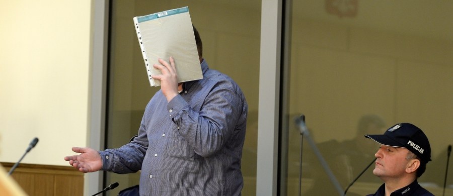 Na dożywotnie więzienie skazał Sąd Okręgowy w Radomiu 30-letniego mężczyznę, oskarżonego o zabójstwa na tle seksualnym dwóch młodych kobiet poznanych przez internet. Wyrok nie jest prawomocny. 