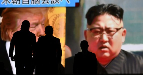 Sekretarz generalny ONZ Antonio Guterres przyjął z aprobatą plan spotkania prezydenta USA Donalda Trumpa z przywódcą Korei Północnej Kim Dzong Unem i pragnie wesprzeć kroki ku denuklearyzacji Półwyspu Koreańskiego - powiedział rzecznik Guterresa Stephane Dujarric.