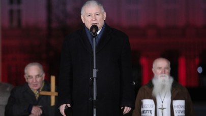 Kaczyński podczas miesięcznicy smoleńskiej: To przedostatni marsz, ale nie ostatnia miesięcznica 