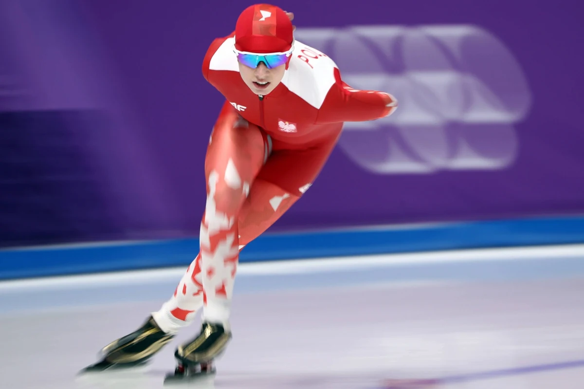 ​Karolina Bosiek, Karolina Gąsecka i Natalia Jabrzyk zdobyły w Salt Lake City brązowy medal w sprincie drużynowym podczas mistrzostw świata juniorek w łyżwiarstwie szybkim. Czas 1.29,467 to rekord kraju w tej kategorii wiekowej.