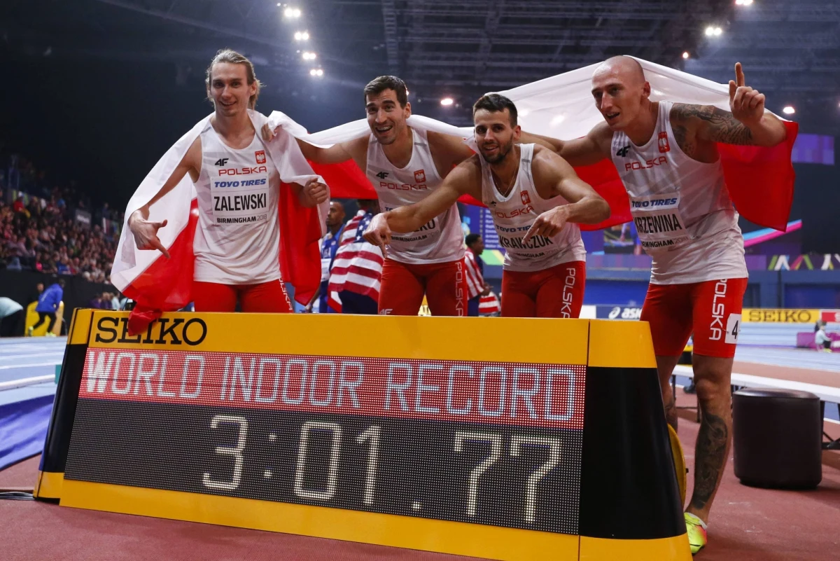 ​Krótko, ustanowionym 4 marca w Birmingham, halowym rekordem świata cieszyła się polska sztafeta 4x400 m. W sobotę podczas lekkoatletycznych mistrzostw USA szkół wyższych w miejscowości College Station w stanie Teksas lepszy czas od biało-czerwonych uzyskały aż trzy drużyny.