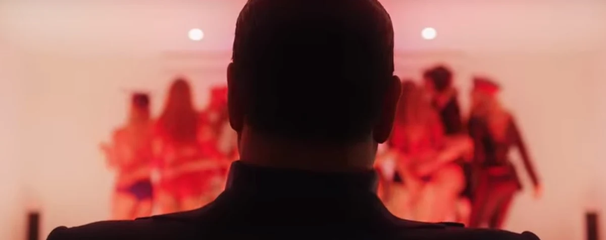 Paolo Sorrentino - twórca takich filmów jak "Wielkie piękno", "Młodość" i popularnego serialu "Młody papież" nakręcił film fabularny o byłym premierze Włoch Silvio Berlusconim. Do sieci trafił pierwszy zwiastun tego obrazu. 