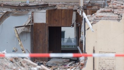 Wybuch w kamienicy w Poznaniu: Przesłuchanie podejrzewanego na razie niemożliwe. Z powodu leków