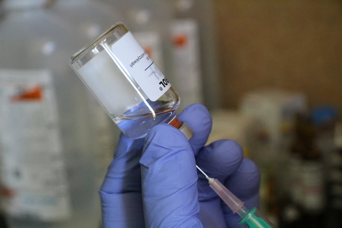 Niemiecka prokuratura bada okoliczności zgonów dalszych dziesięciu podopiecznych polskiego pielęgniarza. Mężczyzna przebywa w areszcie w Monachium. Jest podejrzany o zabójstwo przy użyciu insuliny.