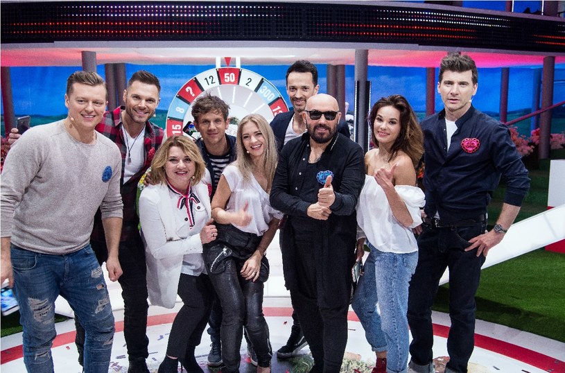 W trzecim odcinku wiosennej edycji programu "Kocham Cię, Polsko!" aktorzy zmierzą się z wokalistami. Kto wygra? Odpowiedź już w najbliższą sobotę, 17 marca, w TVP2.