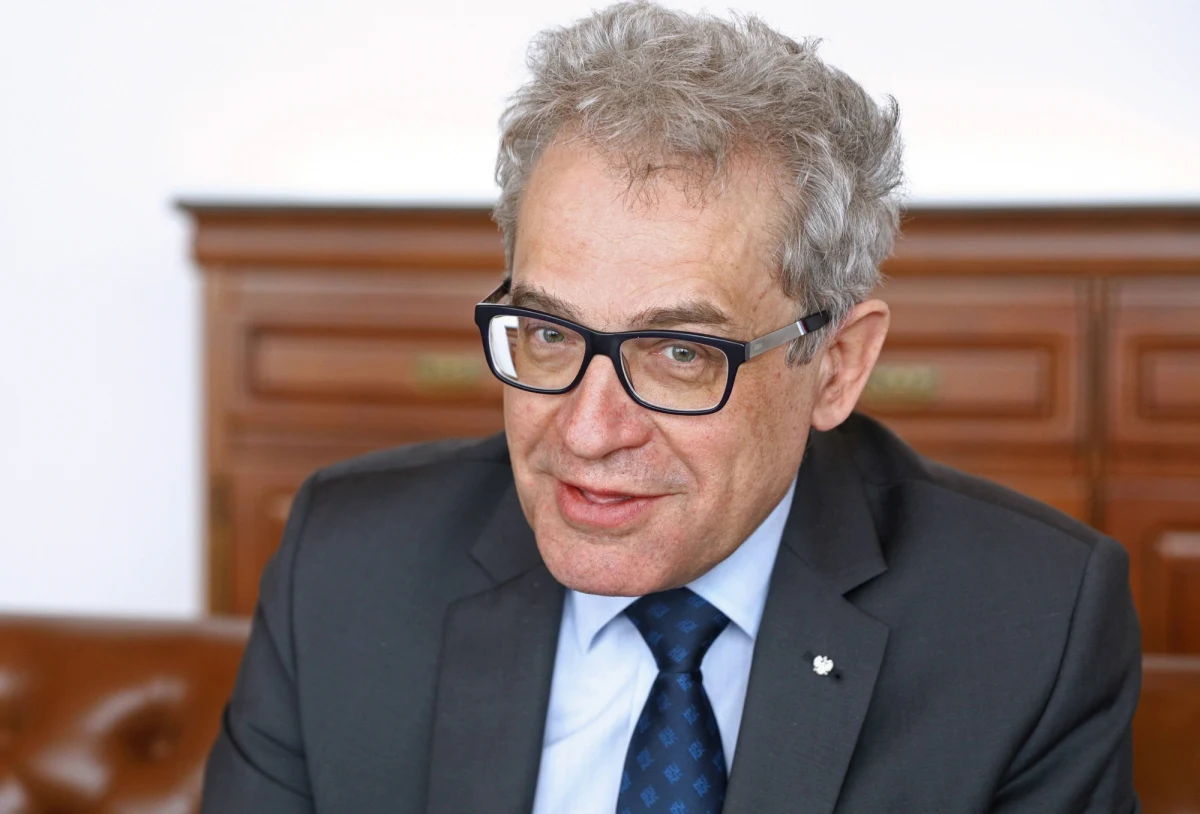 Polski ambasador w Rosji Włodzimierz Marciniak został wezwany do tamtejszego resortu spraw zagranicznych. Rosjanie wyrazili sprzeciw wobec ekshumacji czerwonoarmistów pogrzebanych w Starachowicach.