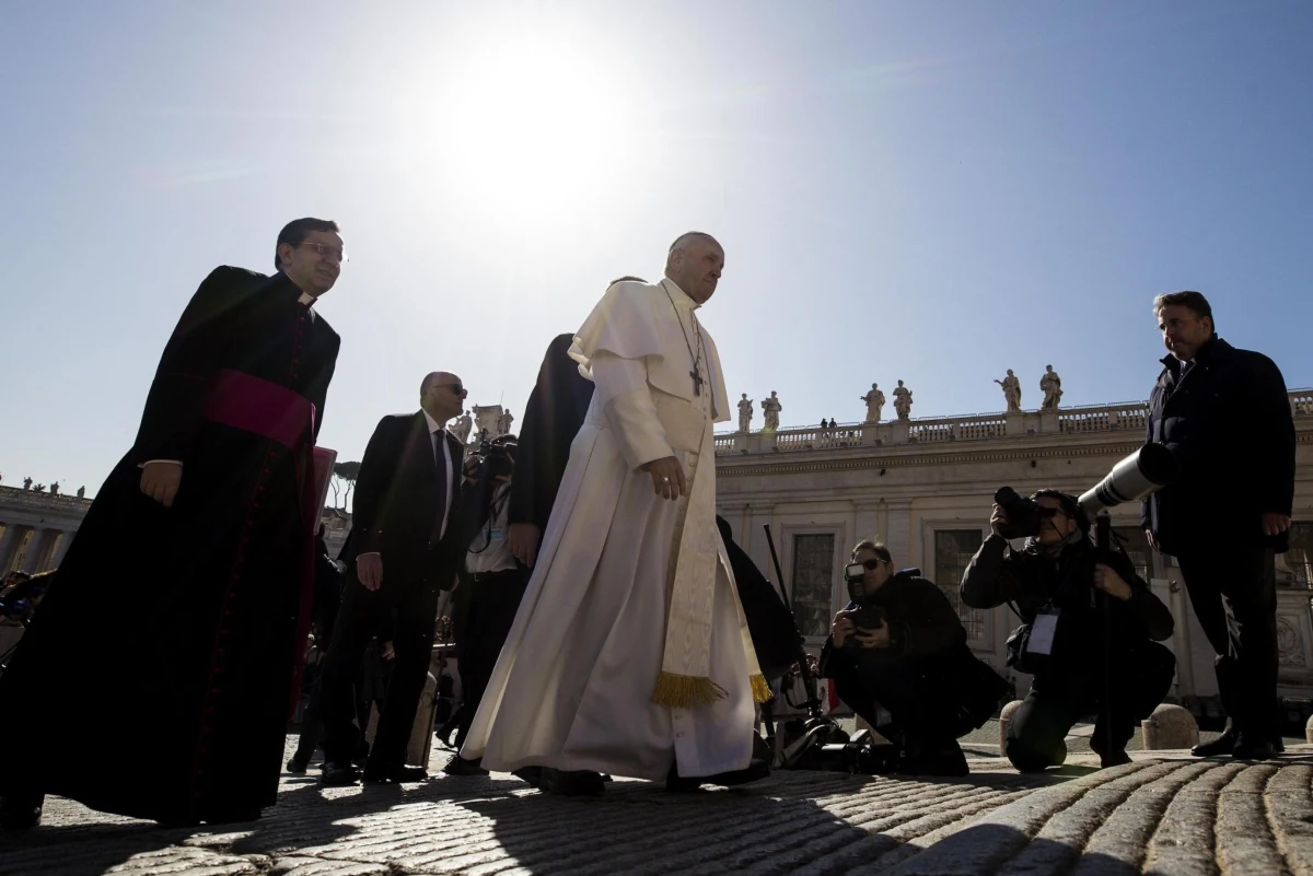 ​Chciałbym, by przyznano kiedyś Nagrodę Nobla ludziom starszym, którzy dają pamięć ludzkości - powiedział papież Franciszek wiernym na spotkaniu w Pietrelcinie na południu Włoch. Papież odwiedza miejsca związane z życiem i posługą św. Ojca Pio.
