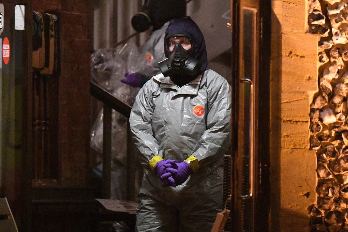 ​Znany z ostrej, nacjonalistycznej retoryki państwowy chiński tabloid "Global Times" ocenia, że odpowiedź krajów Zachodu na atak chemiczny w Salisbury to próba zaszkodzenia Rosji i zastraszenia jej przed zbliżającymi się wyborami prezydenckimi.