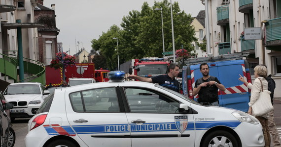 Skandal na Riwierze Francuskiej. Policja aresztowała 7 Romów podejrzanych o "sprzedanie" niepełnoletnich dziewczyn serbskiemu gangowi, który zmuszał je do włamań do luksusowych apartamentów i willi - informuje dziennikarz RMF FM Marek Gładysz. 
