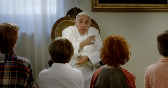 Do sieci trafił polski zwiastun filmu "Tam, gdzie mieszka Bóg". To skierowana dla dzieci opowieść o nadziei, wierze i odwadze. Co ciekawe, w obsadzie znalazł się papież Franciszek. 