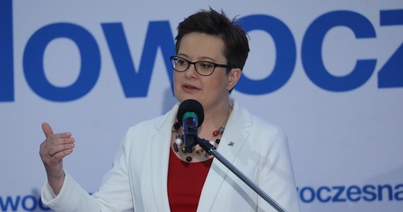 ​W Warszawie po godz. 13 rozpoczęło się posiedzenie Rady Krajowej Nowoczesnej poświęcone celom i wartościom Nowoczesnej, a także wyborom samorządowym. Rada ma być także podsumowaniem pierwszych 100 dni Katarzyny Lubnauer na stanowisku przewodniczącej partii. Jednym z najważniejszym kłopotów Nowoczesnej jest kwestia braku jedności - mam determinację do tego, żeby tę jedność odbudować - powiedziała  Lubnauer.